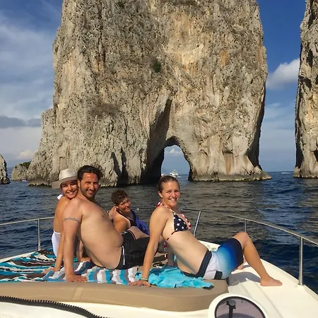 Botel Sorrento On Boat Sant'Agnello